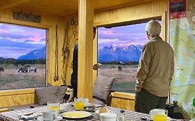 Vista Al Paine - Refugio De Aventura